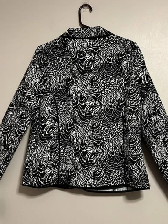 RQT Quilted Women's Zebra Zip Up Lightweight Jacket NWT Size Large - Picture 8 of 11